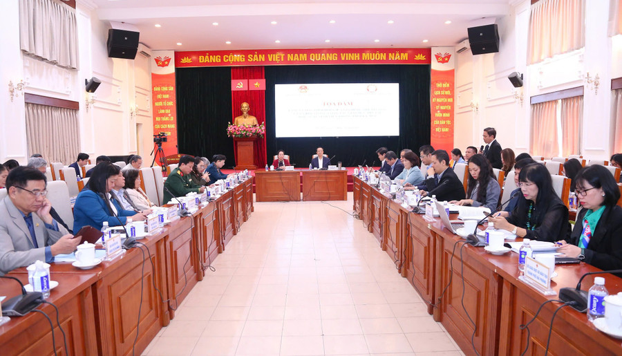 ‘Tam giác giáo dục’ thúc đẩy học sinh, sinh viên phát triển toàn diện