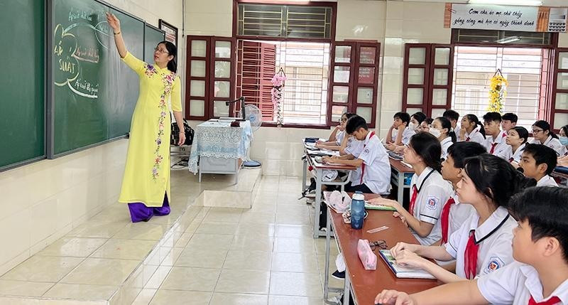 Điều kiện để trở thành giáo viên dạy môn Giáo dục công dân cấp THCS 