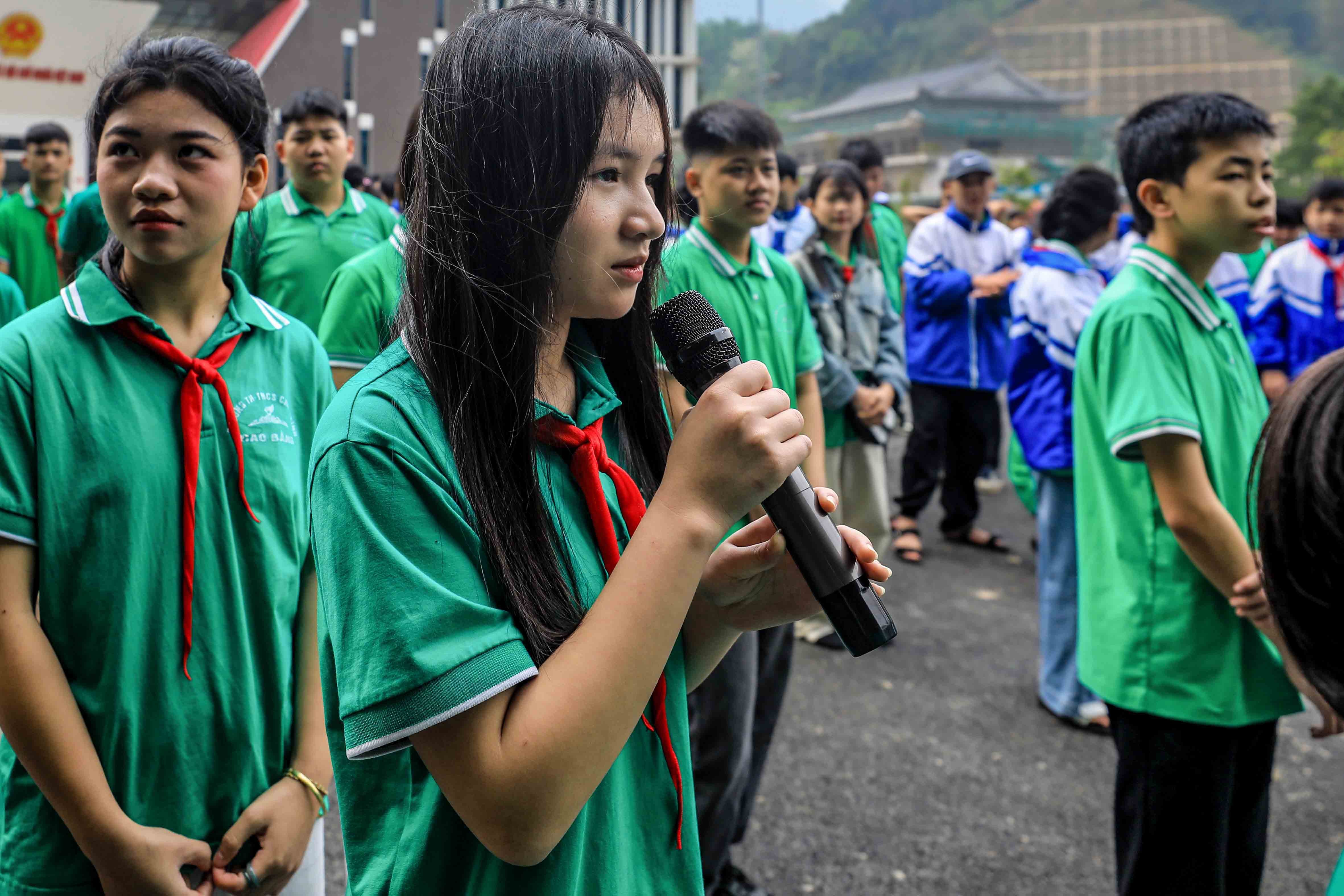 Bài học chủ quyền nơi cửa khẩu